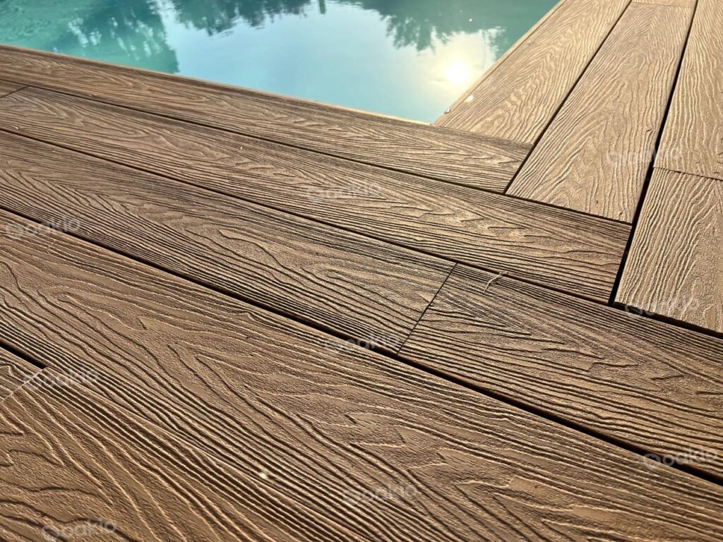 oakio-waterproof-wpc-decking-near-swimming-pool-1024x768.jpg